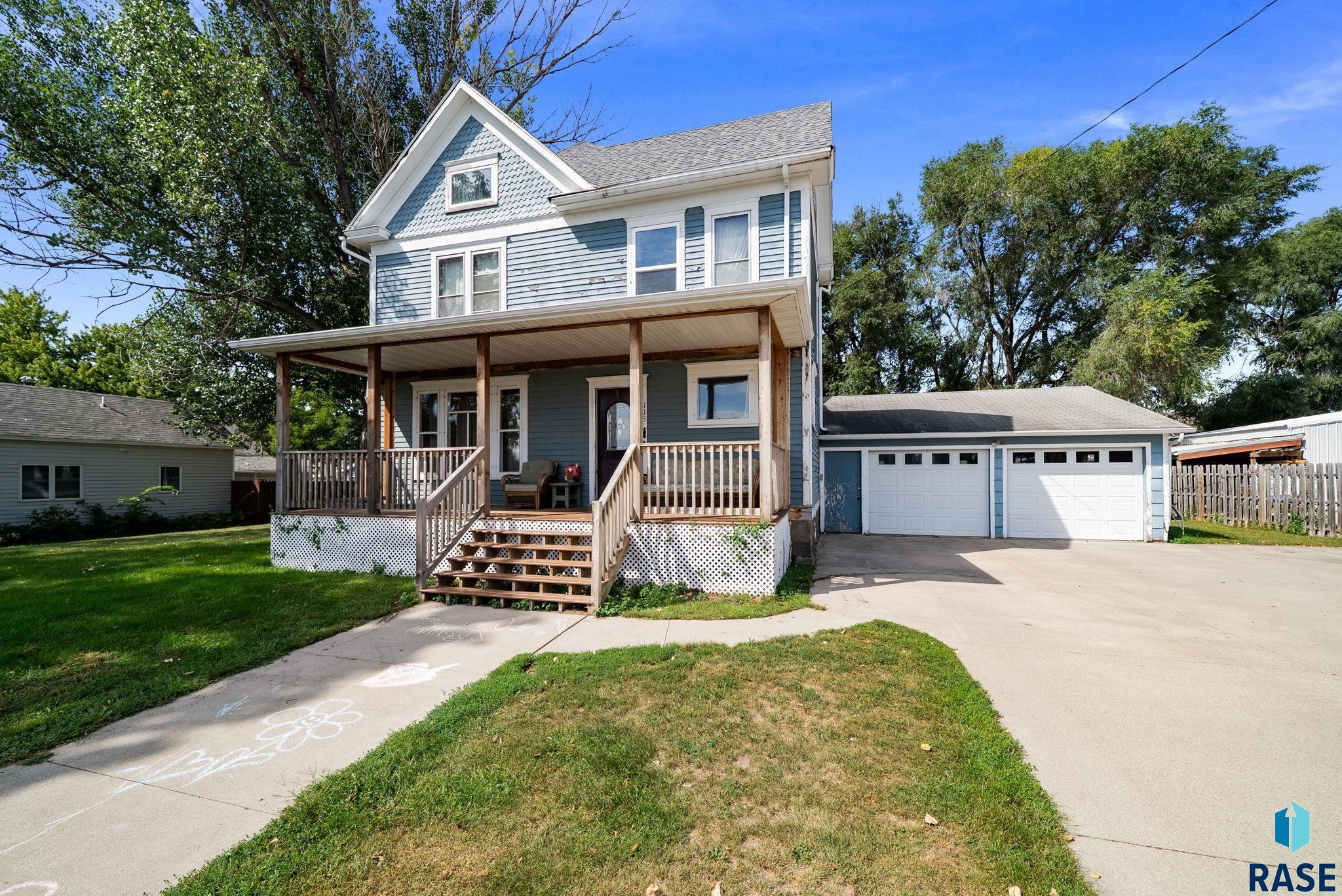 115 S Bartlett Street, Canton, SD — photo 2