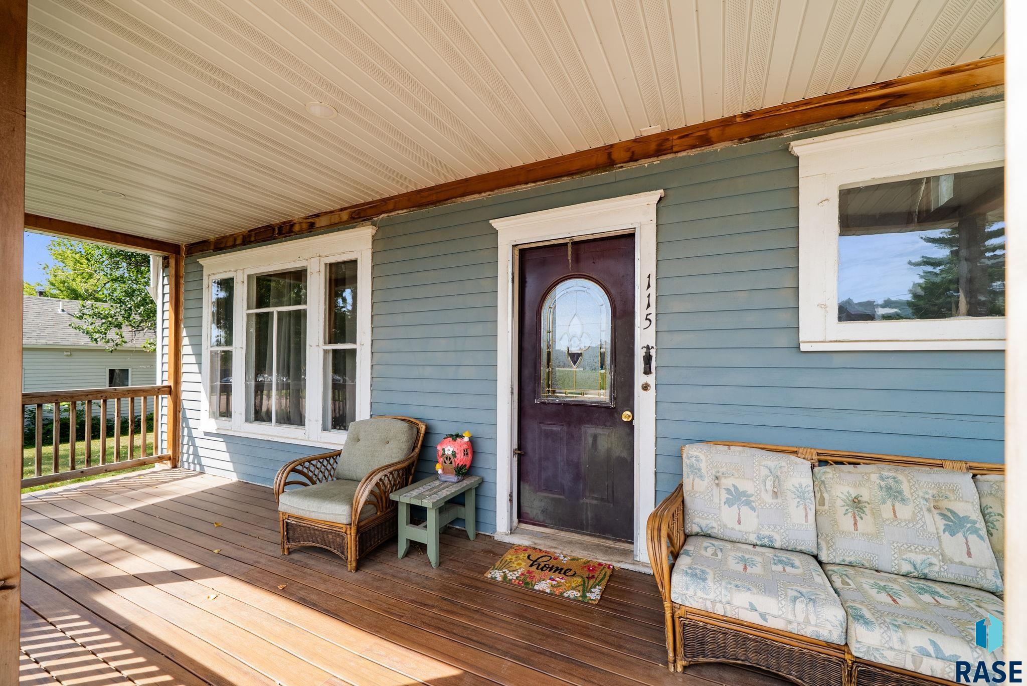 115 S Bartlett Street, Canton, SD — photo 3