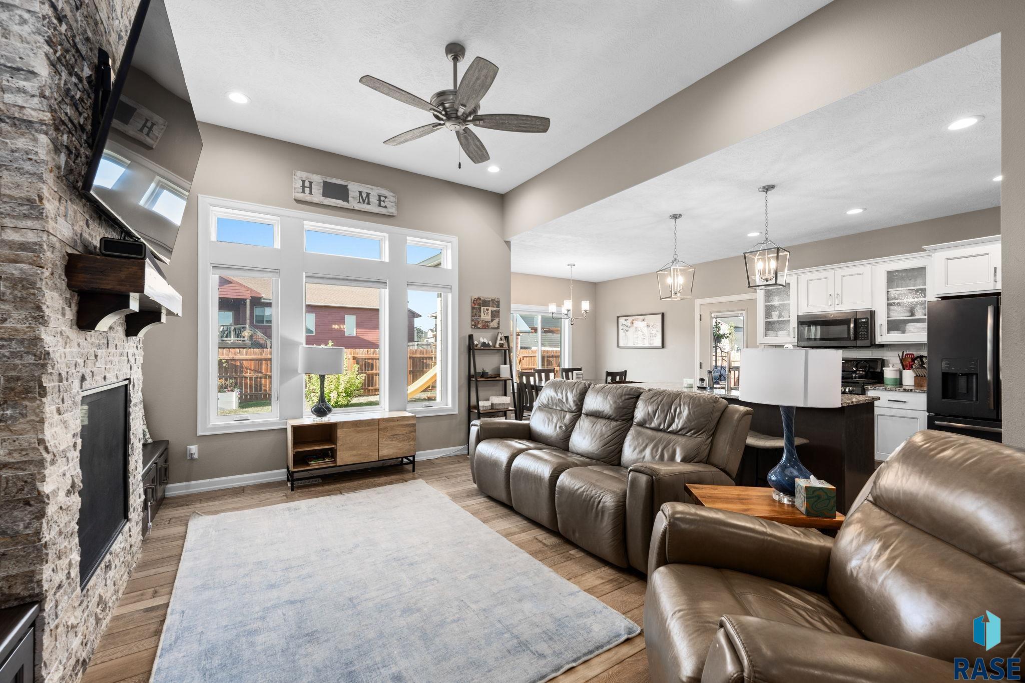 7104 E 38th Street, Sioux Falls, SD 57110 — photo 3