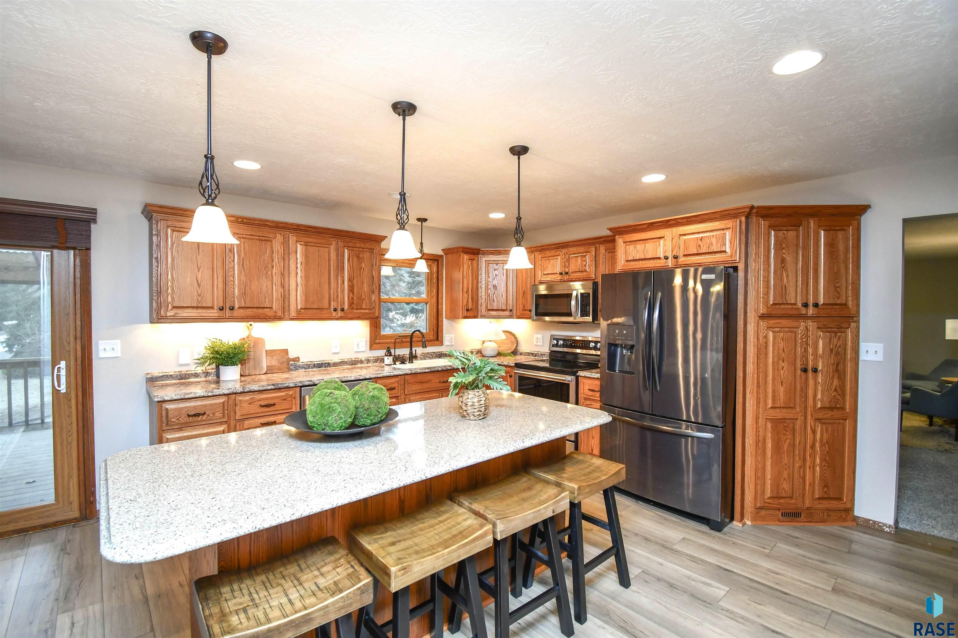 3305 E 33rd Street, Sioux Falls, SD 57103 — photo 3