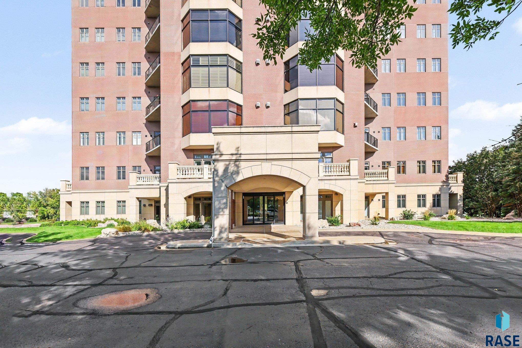 2908 W 37th Circle 203 — photo