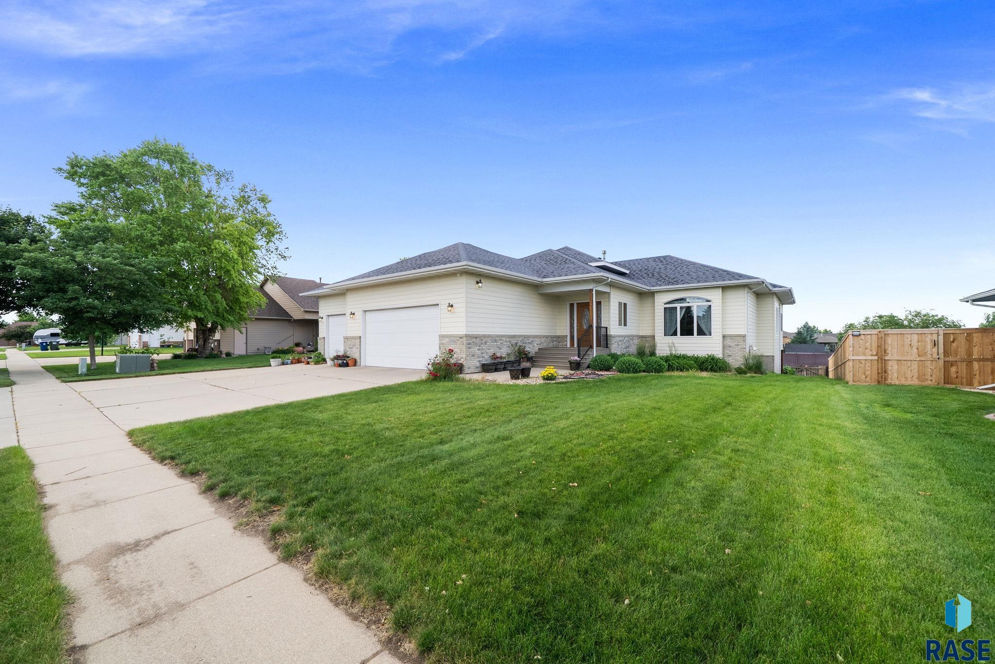 7708 W Justice Street — photo