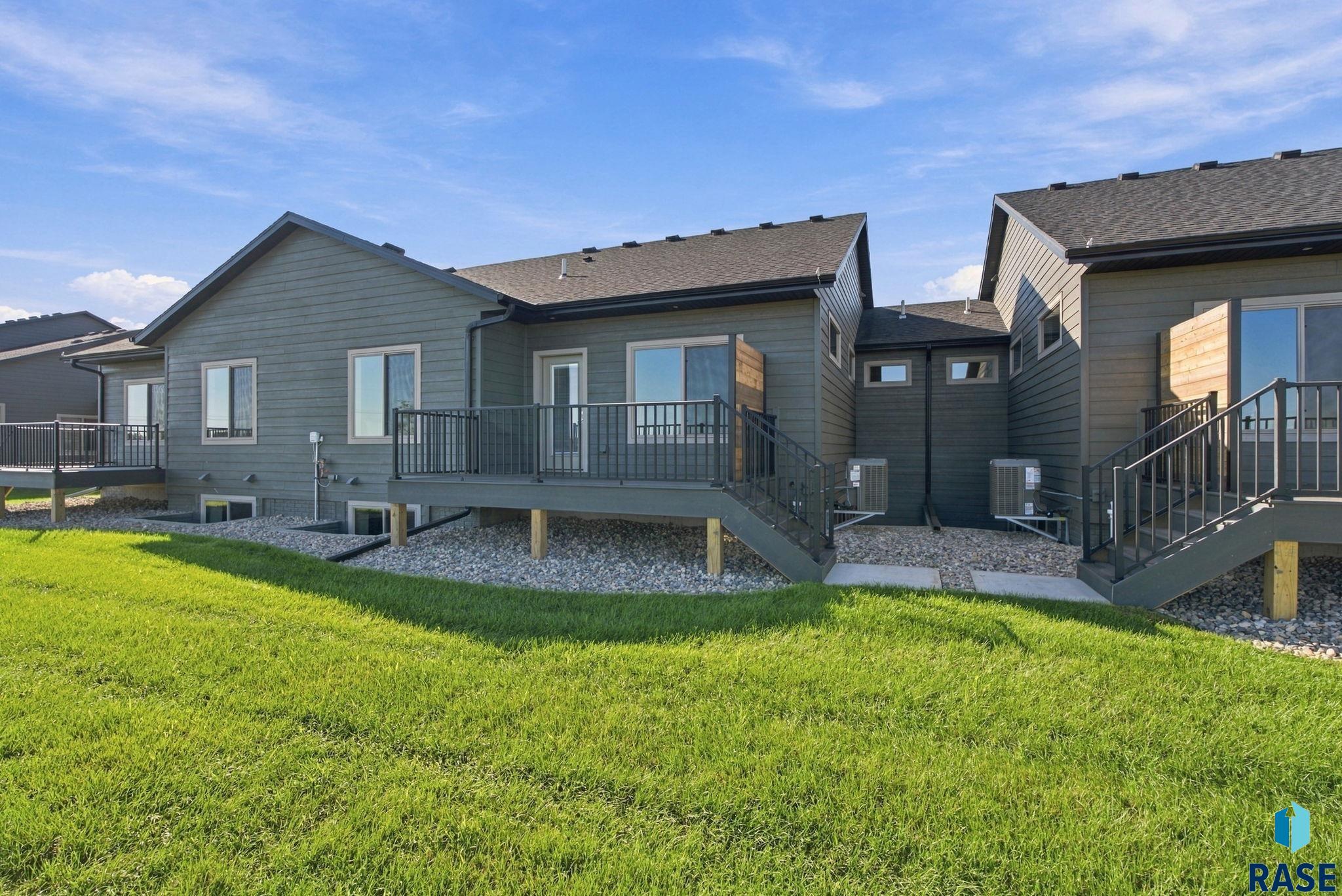 2812 E Hazelnut Street, Brandon, SD 57005 — photo 3