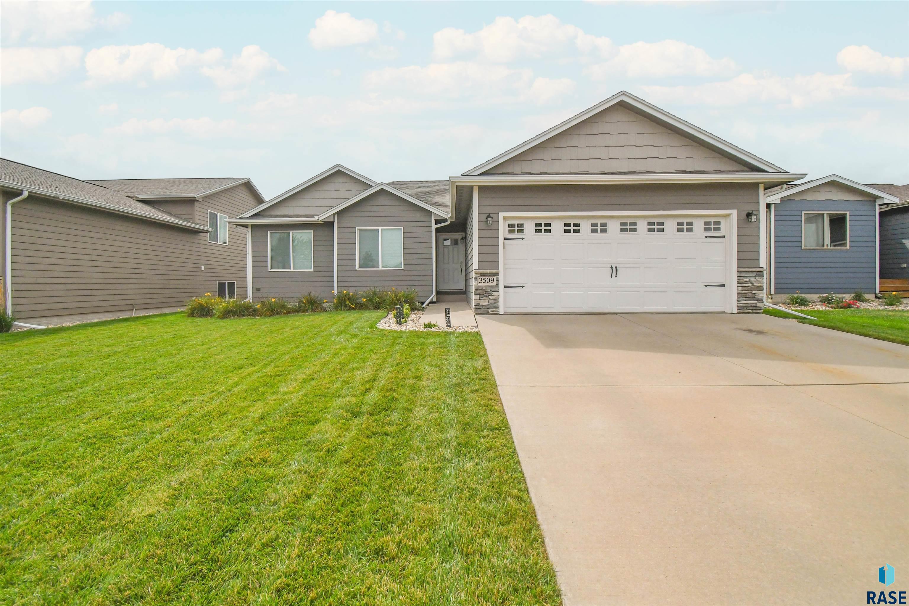 3509 E Brewster Street — photo