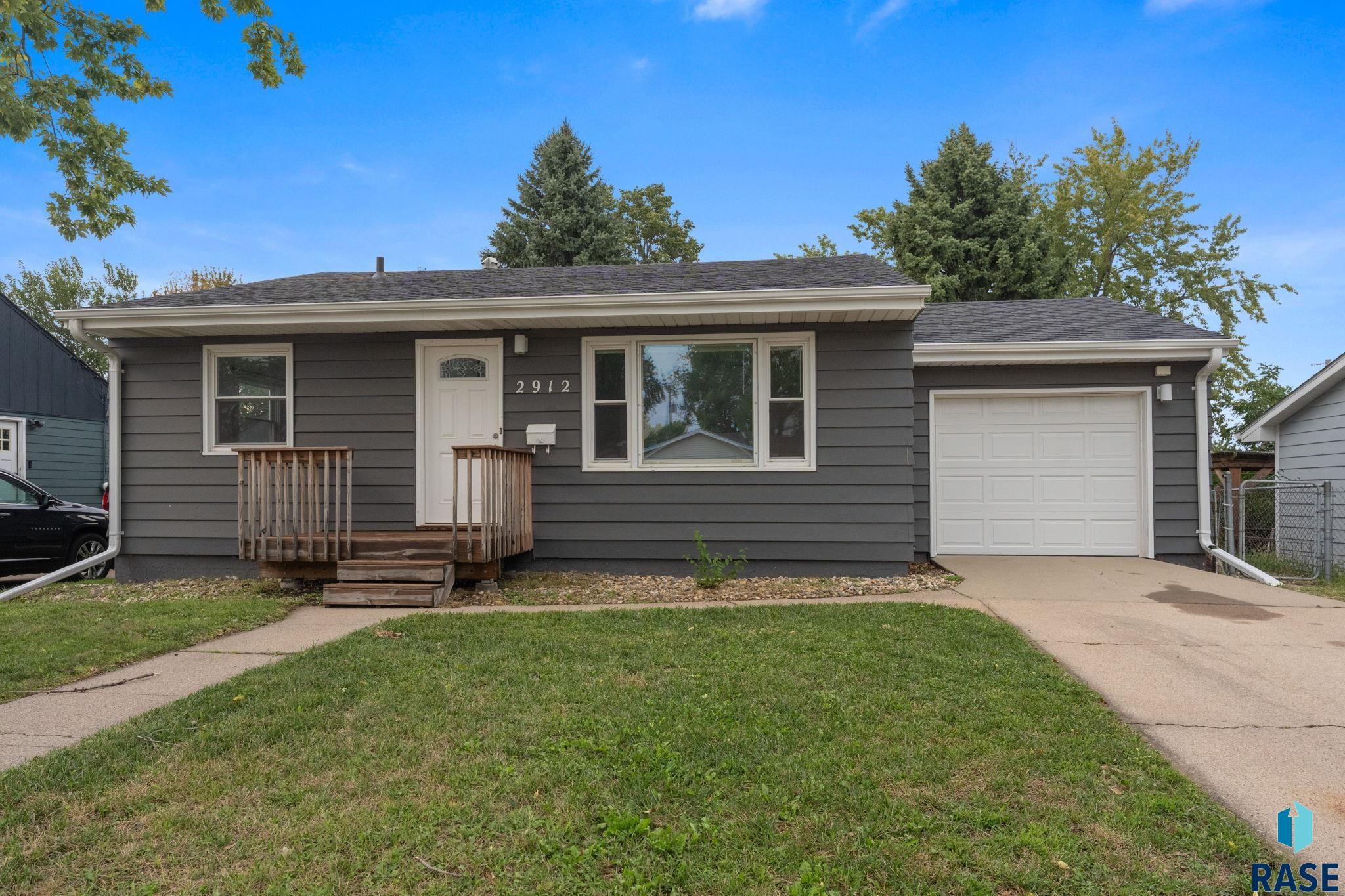2912 E Sioux Street, Sioux Falls, SD 57103 — photo 2