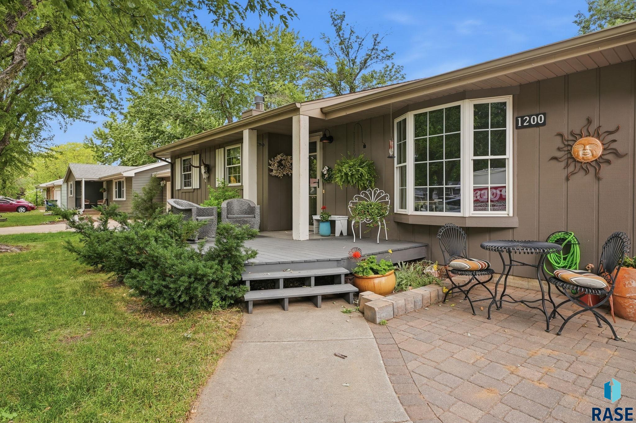 1200 E Cedar Street, Brandon, SD 57005 — photo 3