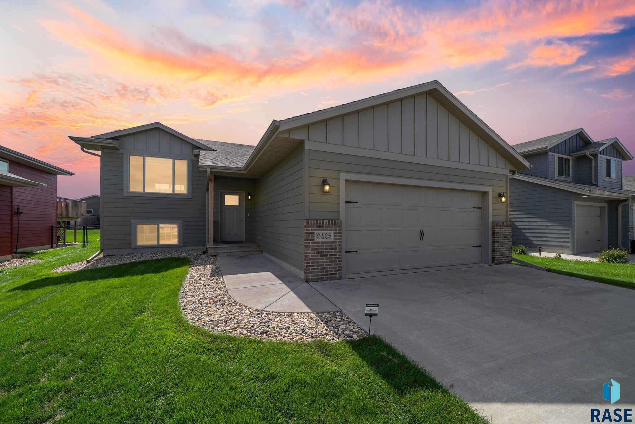 9425 W Liam Street — photo