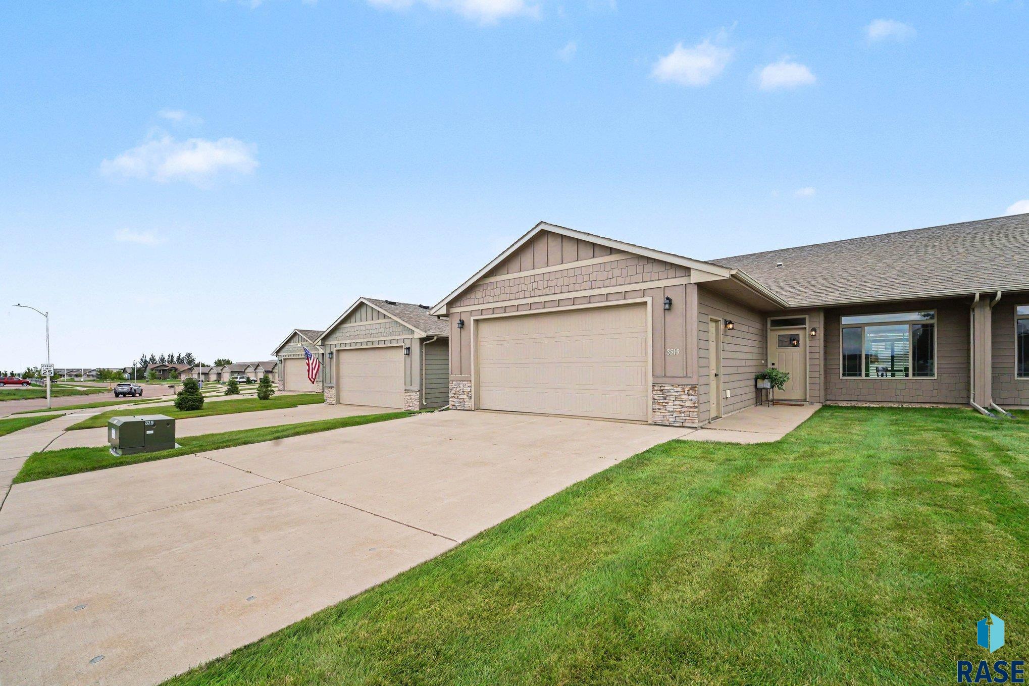 3515 E Bison Trail — photo