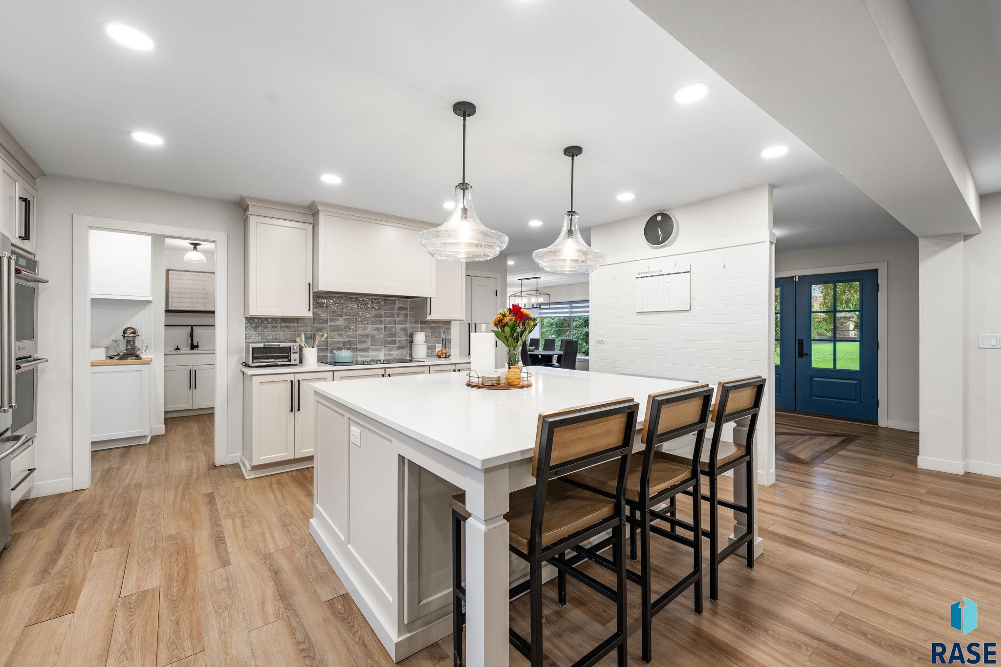 321 E Aspen Drive, Sioux Falls, SD 57105 — photo 3