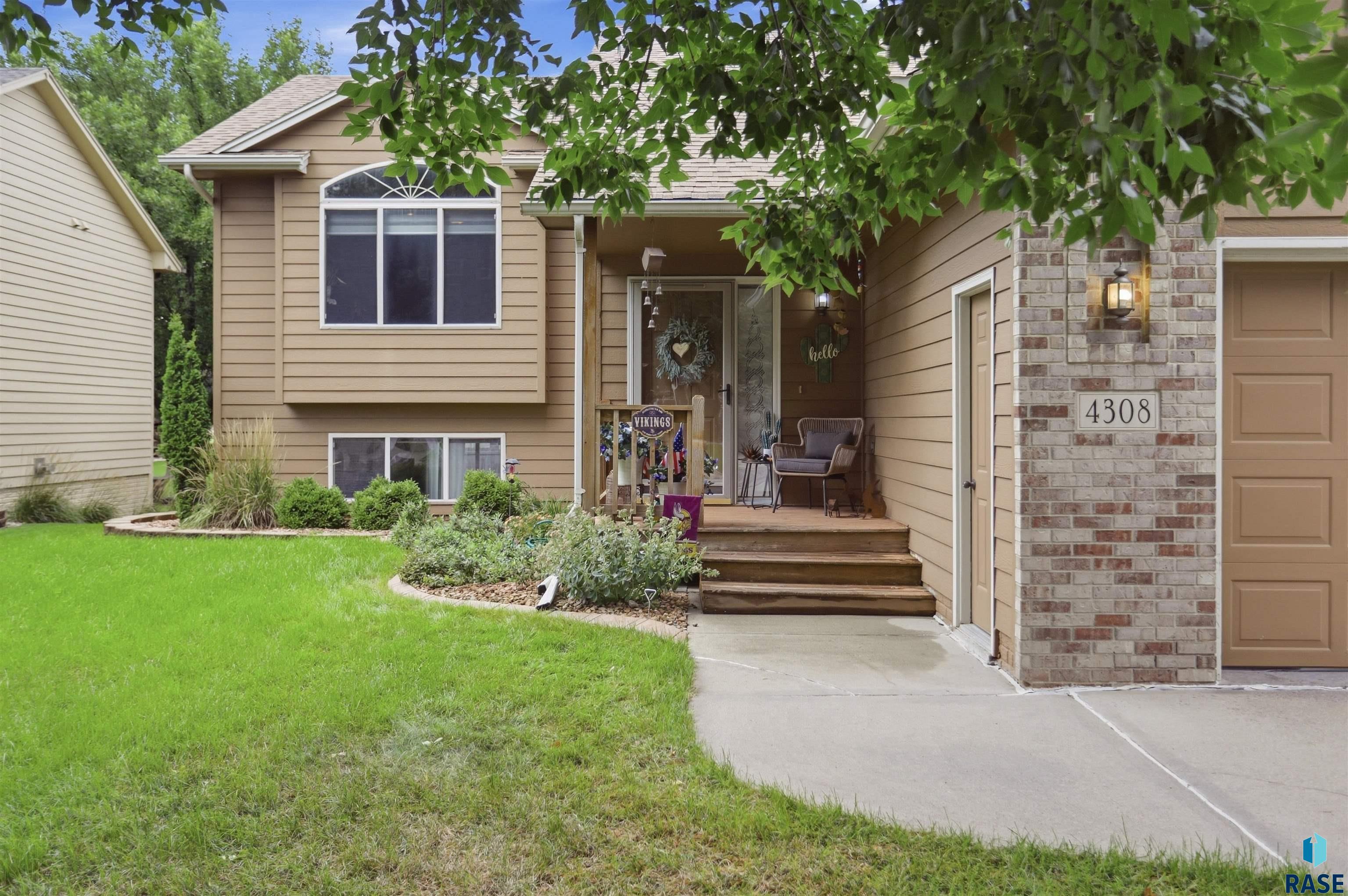4308 E 38th Street, Sioux Falls, SD 57103 — photo 2