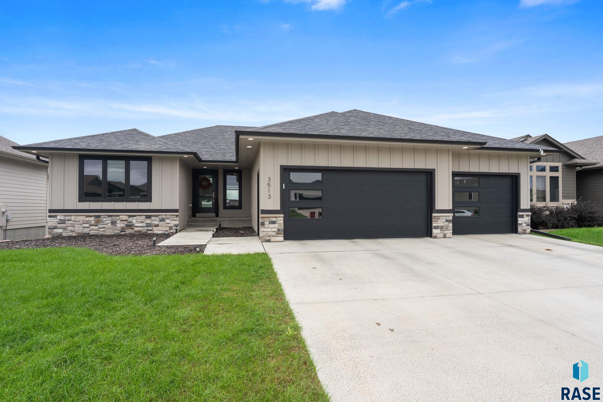 3513 E Sage Grass Street — photo