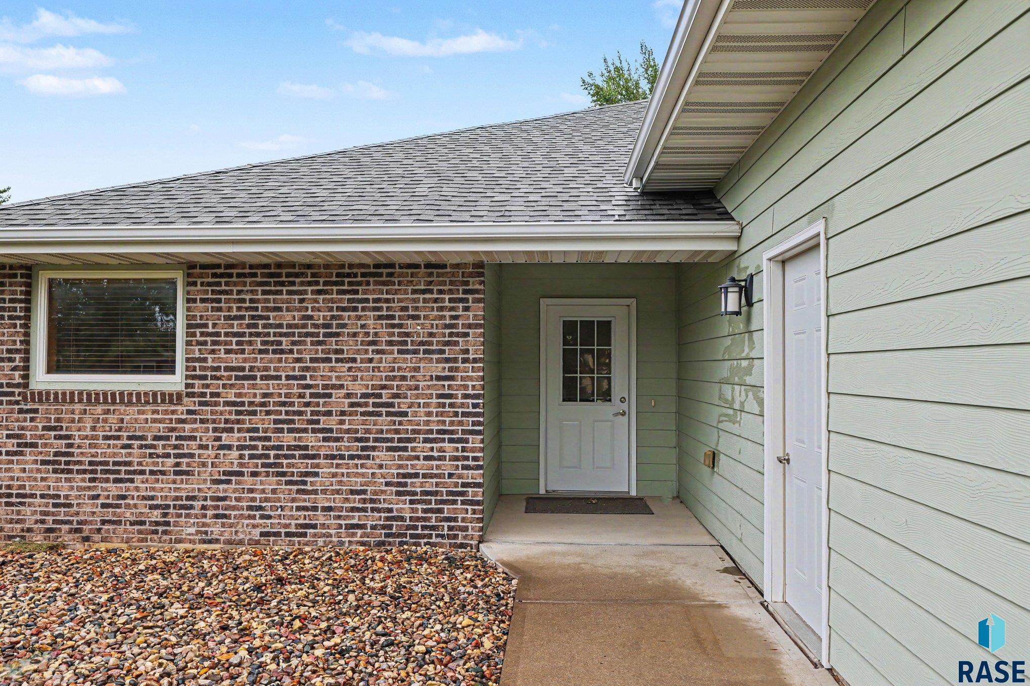 828 E 70th Street, Sioux Falls, SD 57108 — photo 2