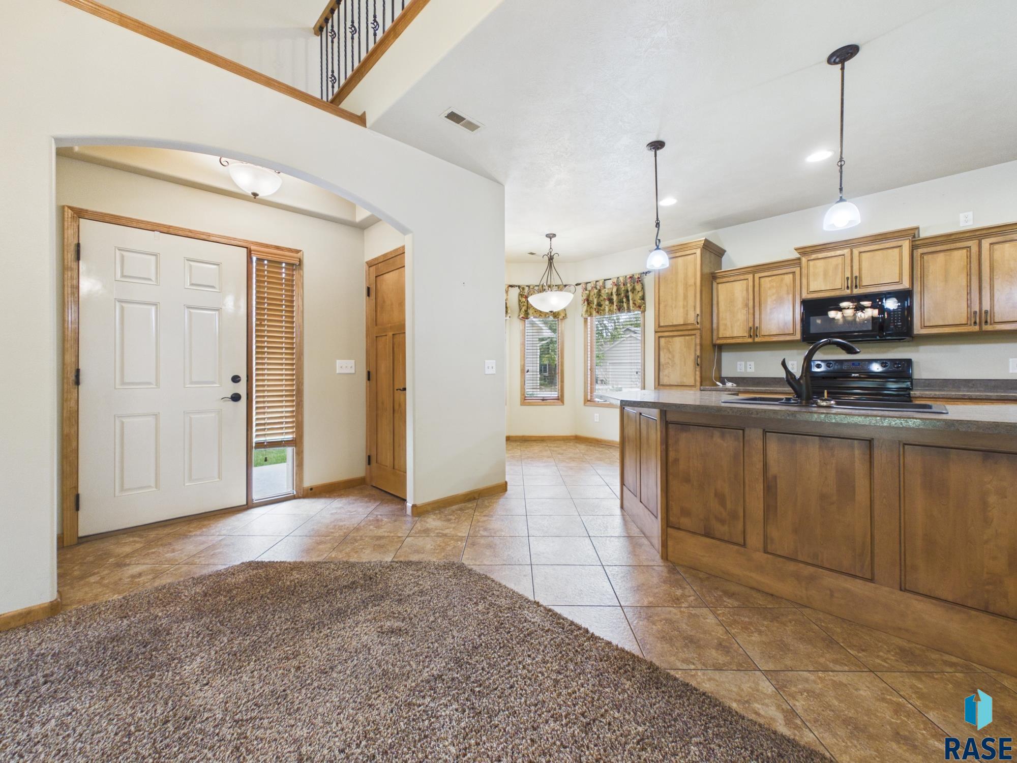 720 E 70th Place, Sioux Falls, SD 57108 — photo 3