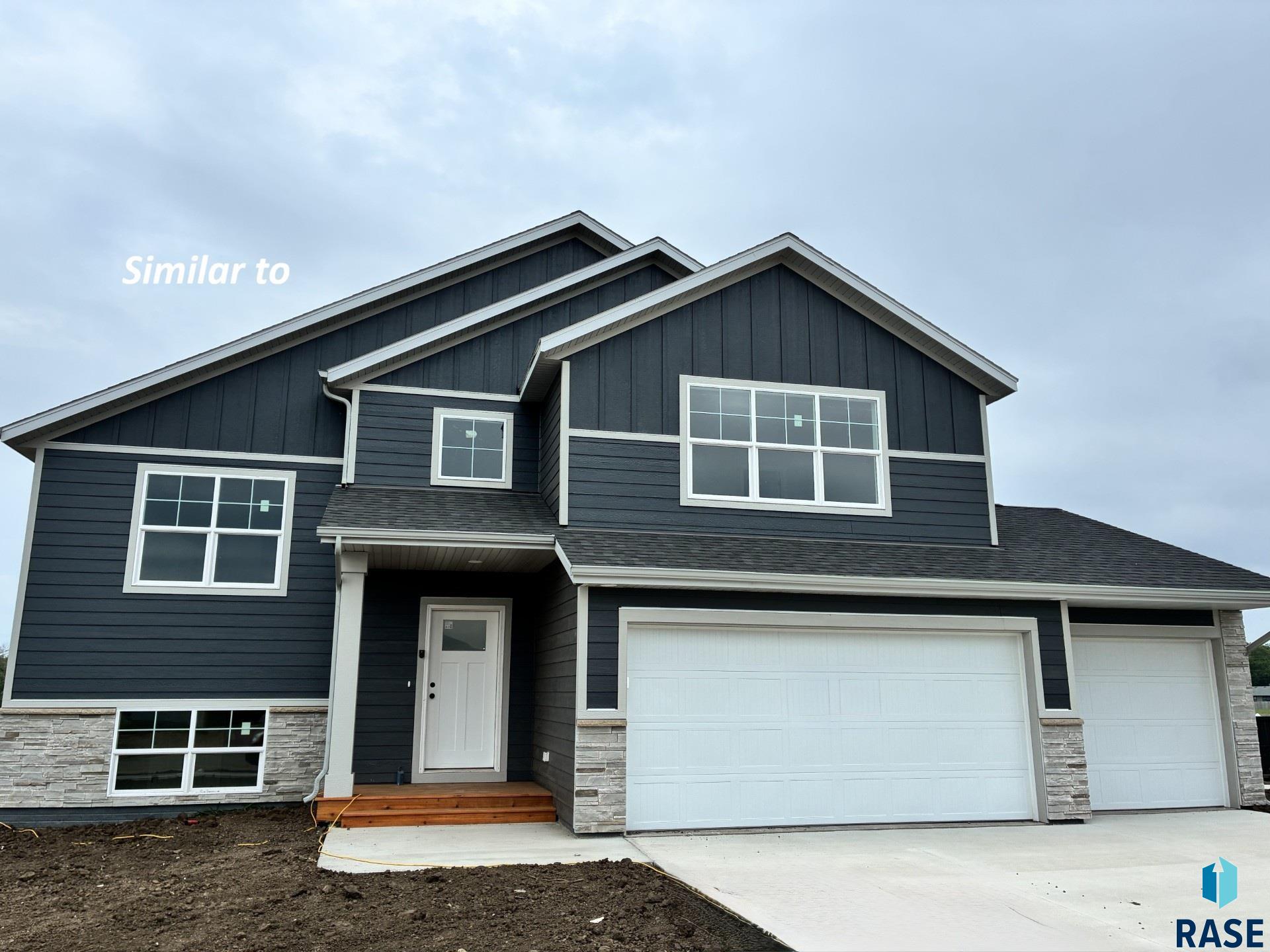 913 Estate Street — photo