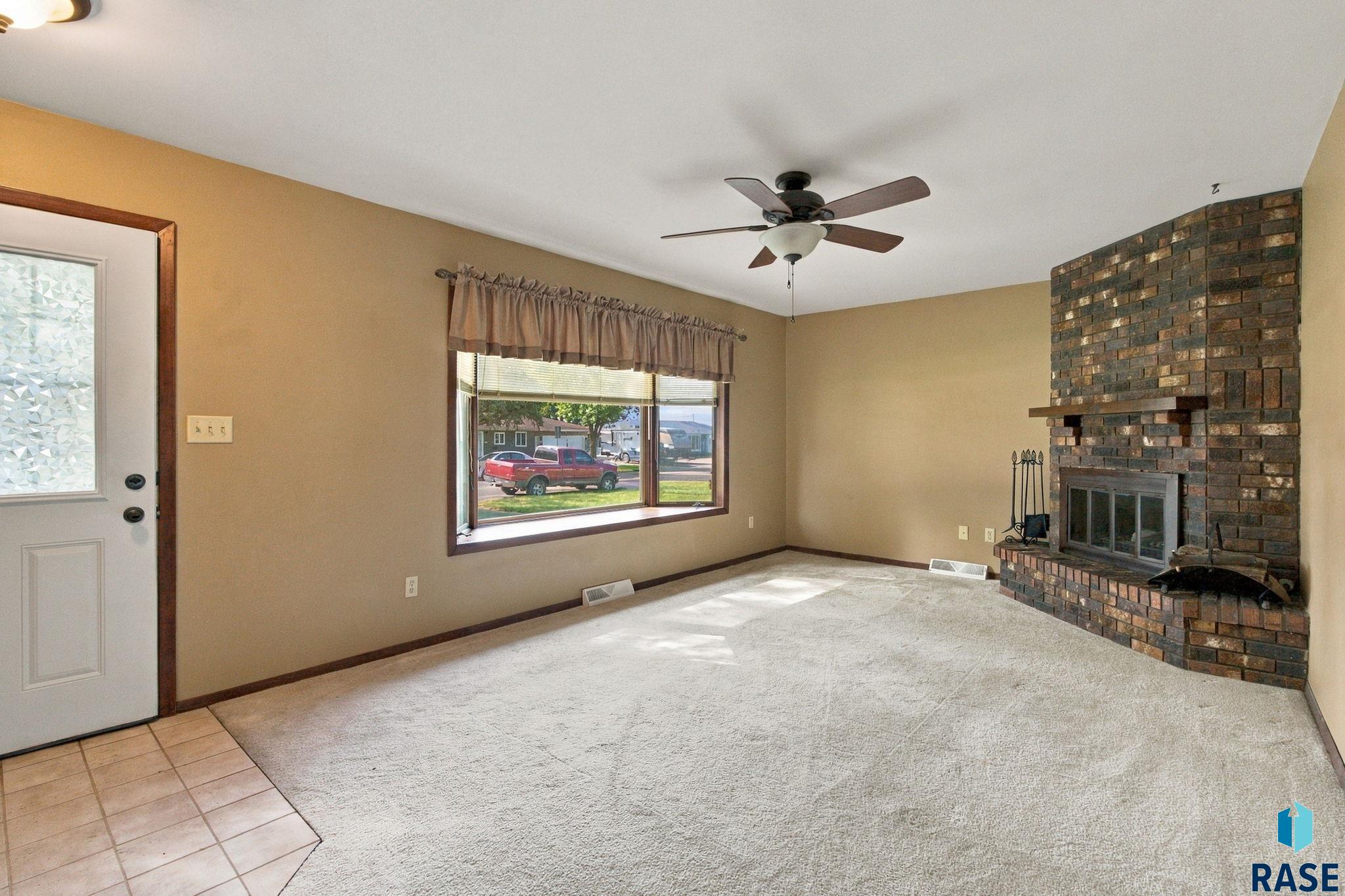 406 Johnson Avenue, Baltic, SD 57003 — photo 3