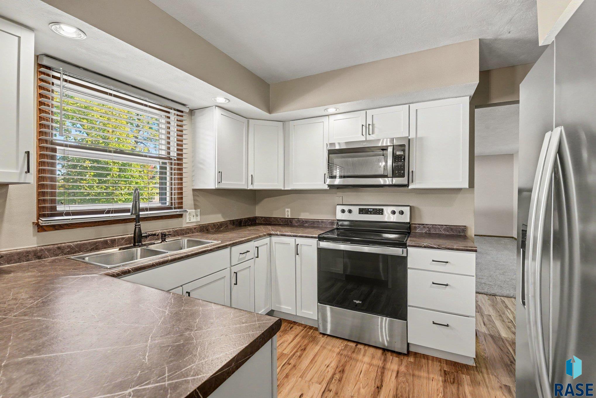 1916 Sylvan Circle, Brandon, SD 57005 — photo 3