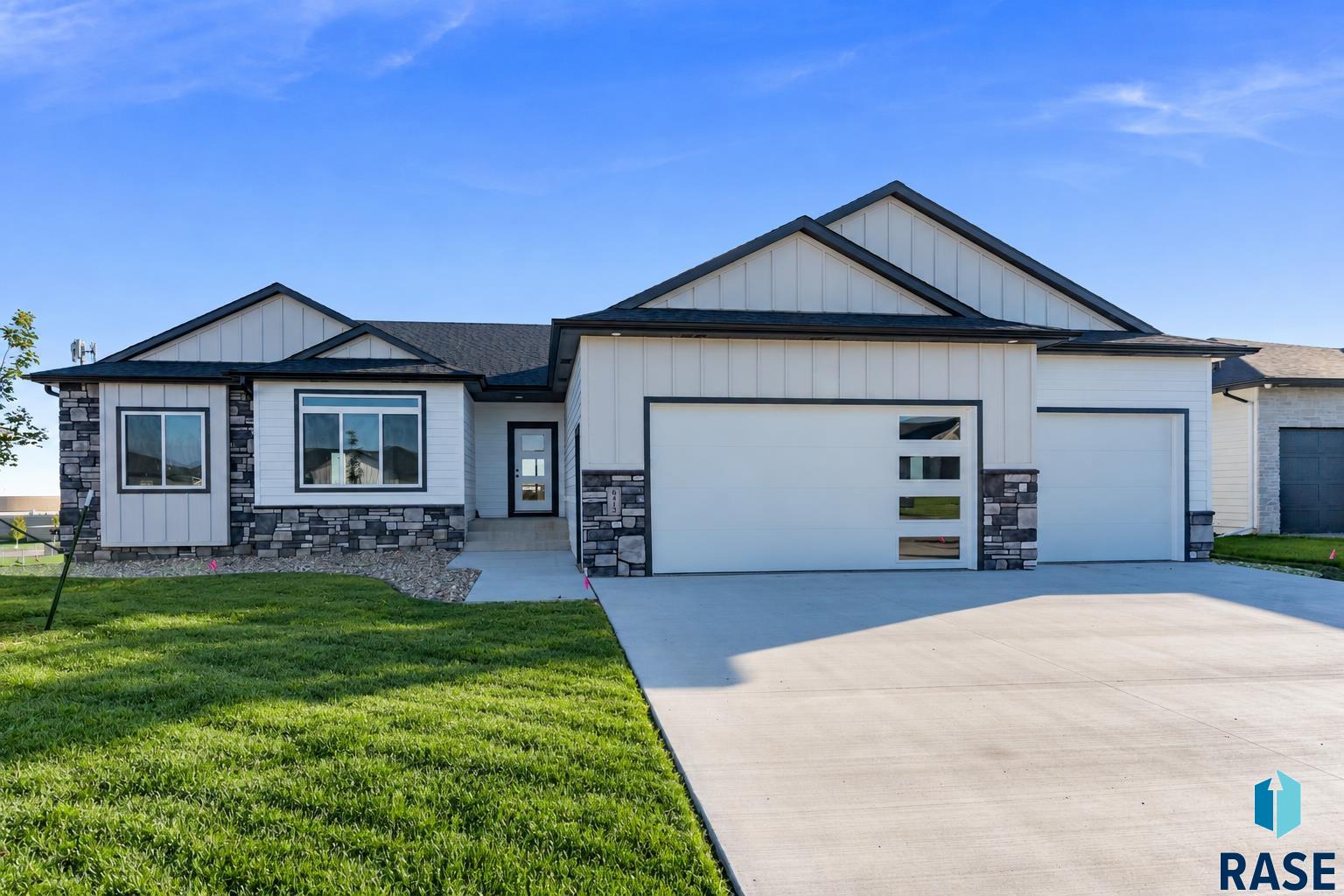 6413 Fieldview Street — photo