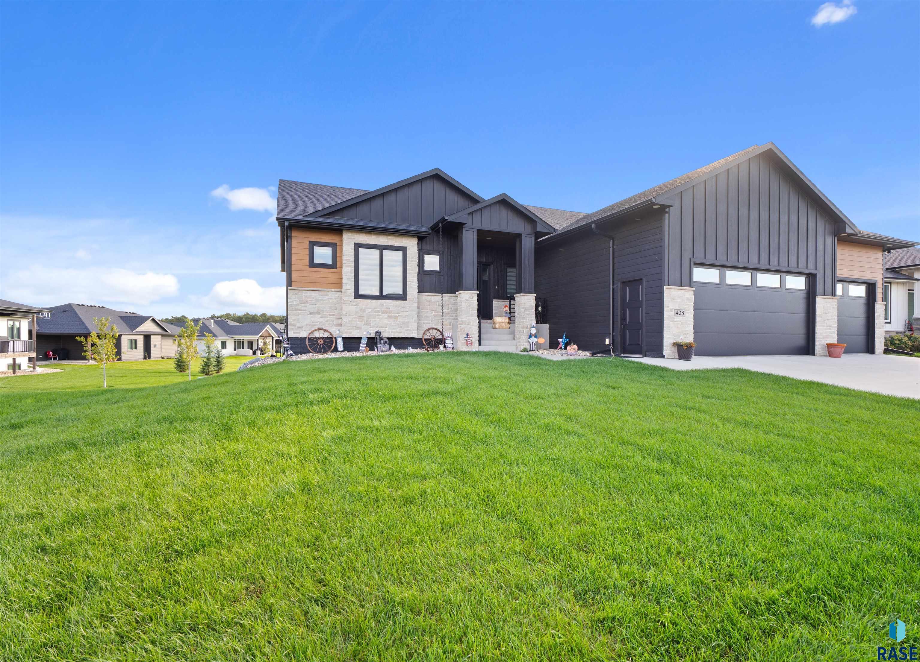 408 N Wildcat Drive — photo