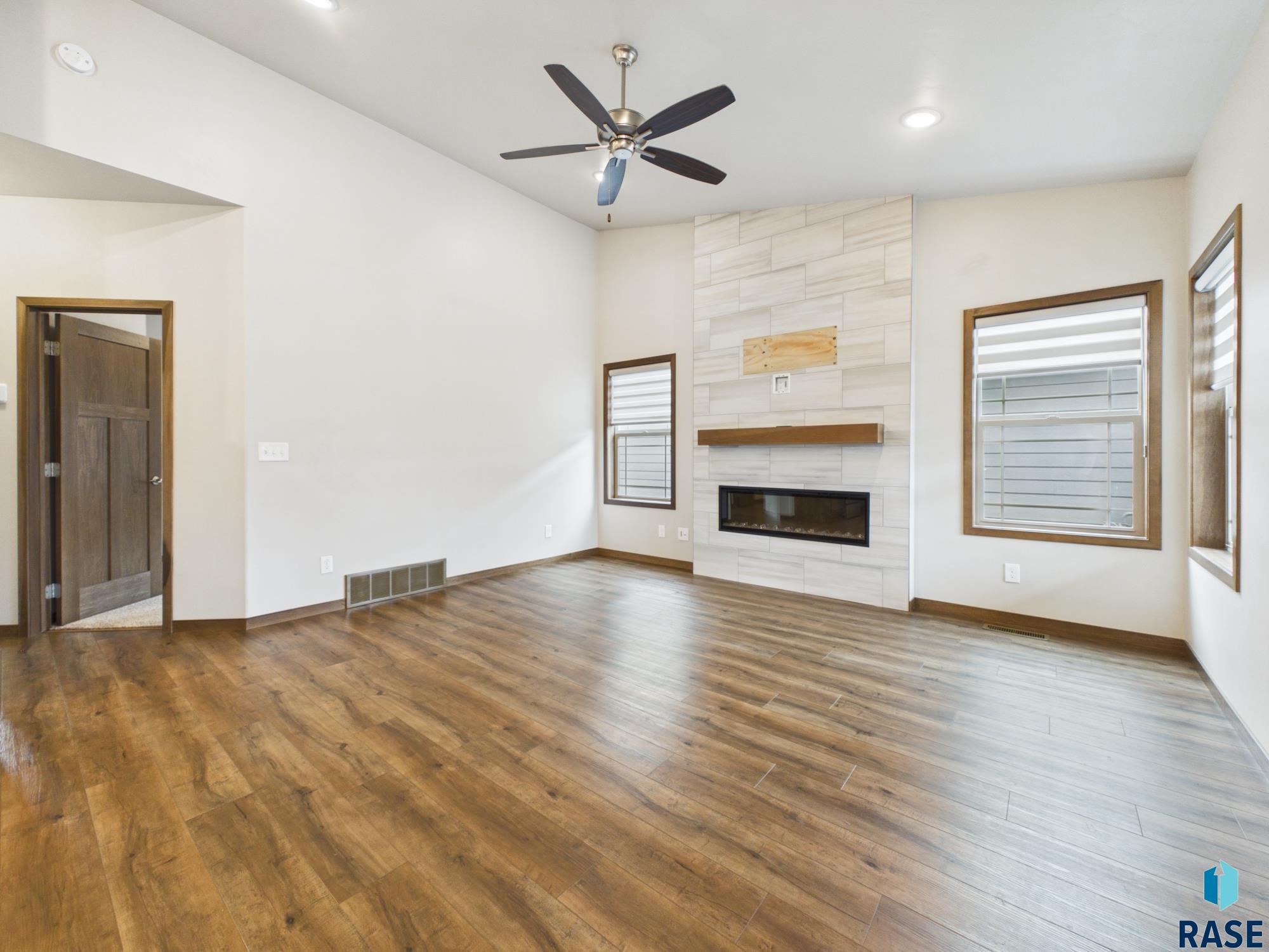 5105 E 64th Street, Sioux Falls, SD 57108 — photo 2