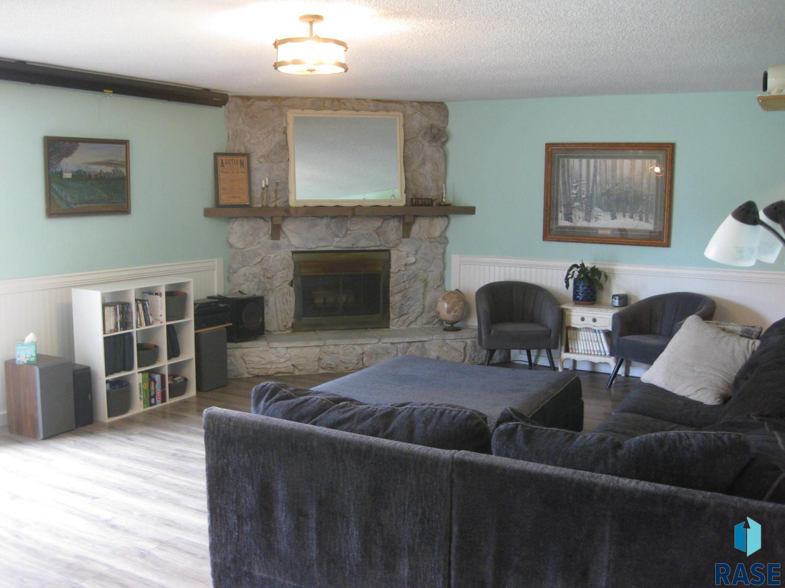 712 E 3rd Street, Dell Rapids, SD 57022 — photo 3
