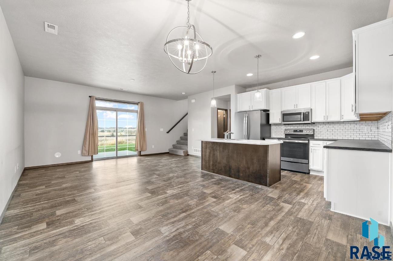 2502 E Meadowside Place, Sioux Falls, SD 57108 — photo 3
