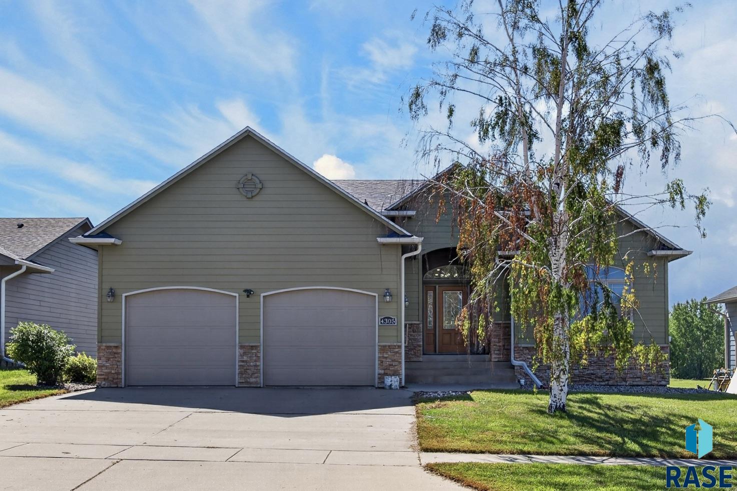 4305 W Pat Street — photo