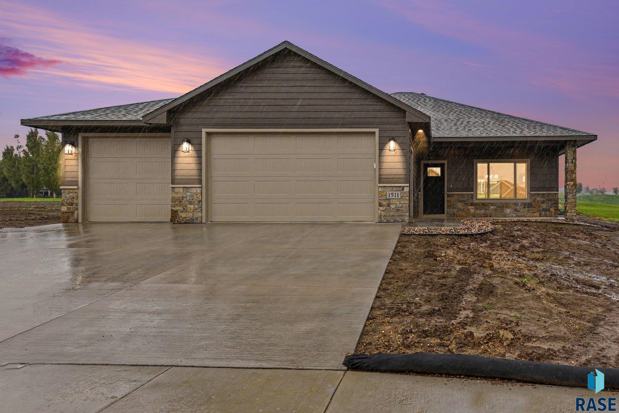 1511 Buffalo Ridge — photo