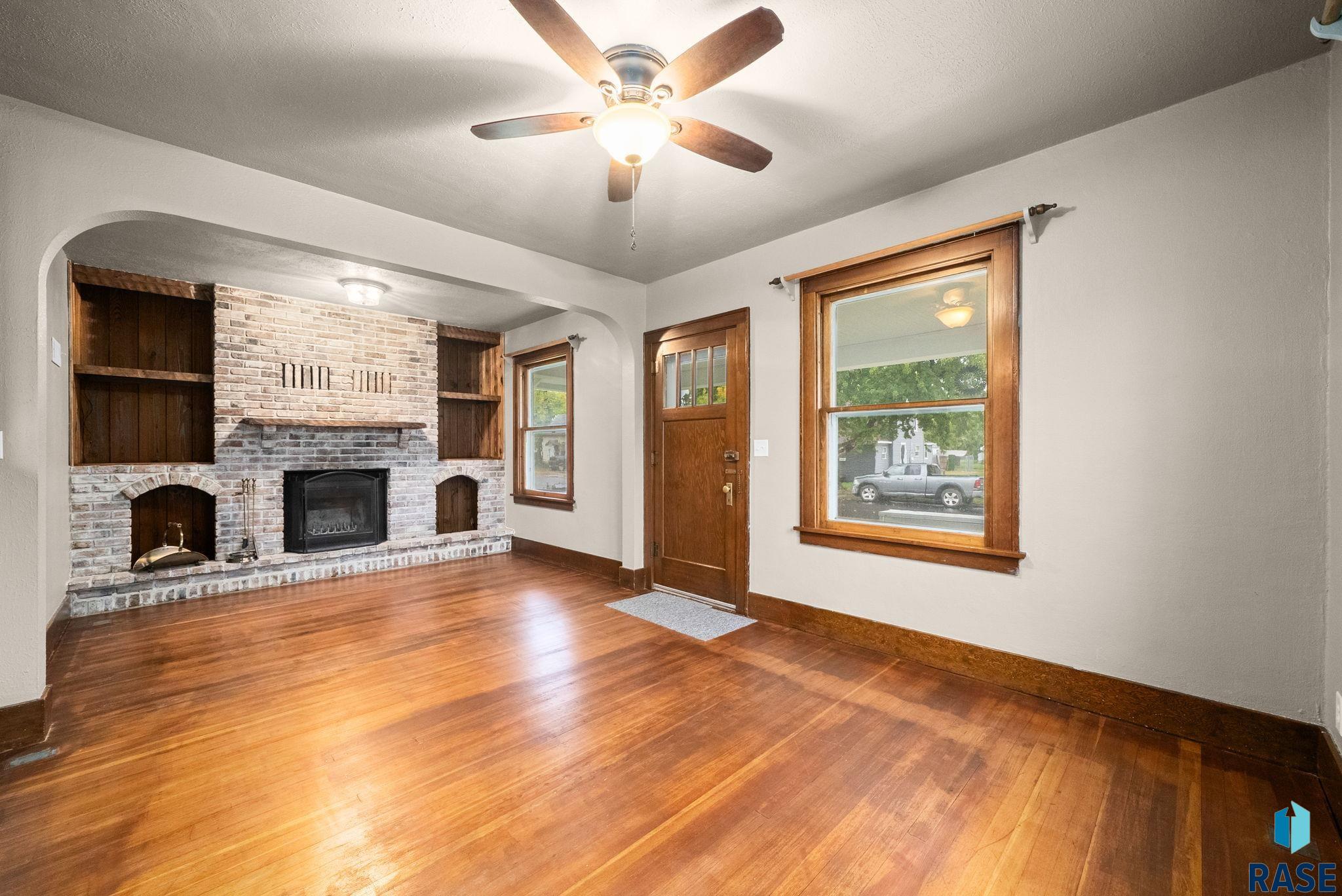 425 S Bartlett Street, Canton, SD 57013 — photo 3