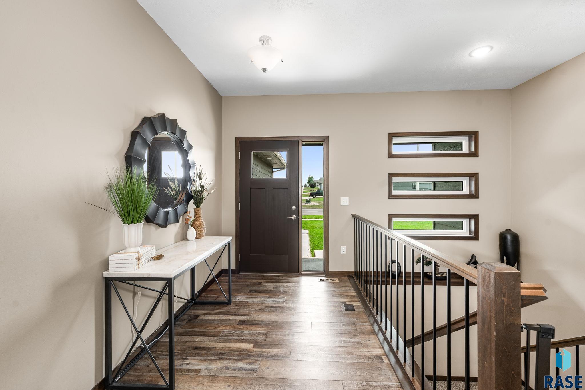 6620 E 33rd Street, Sioux Falls, SD 57110 — photo 2