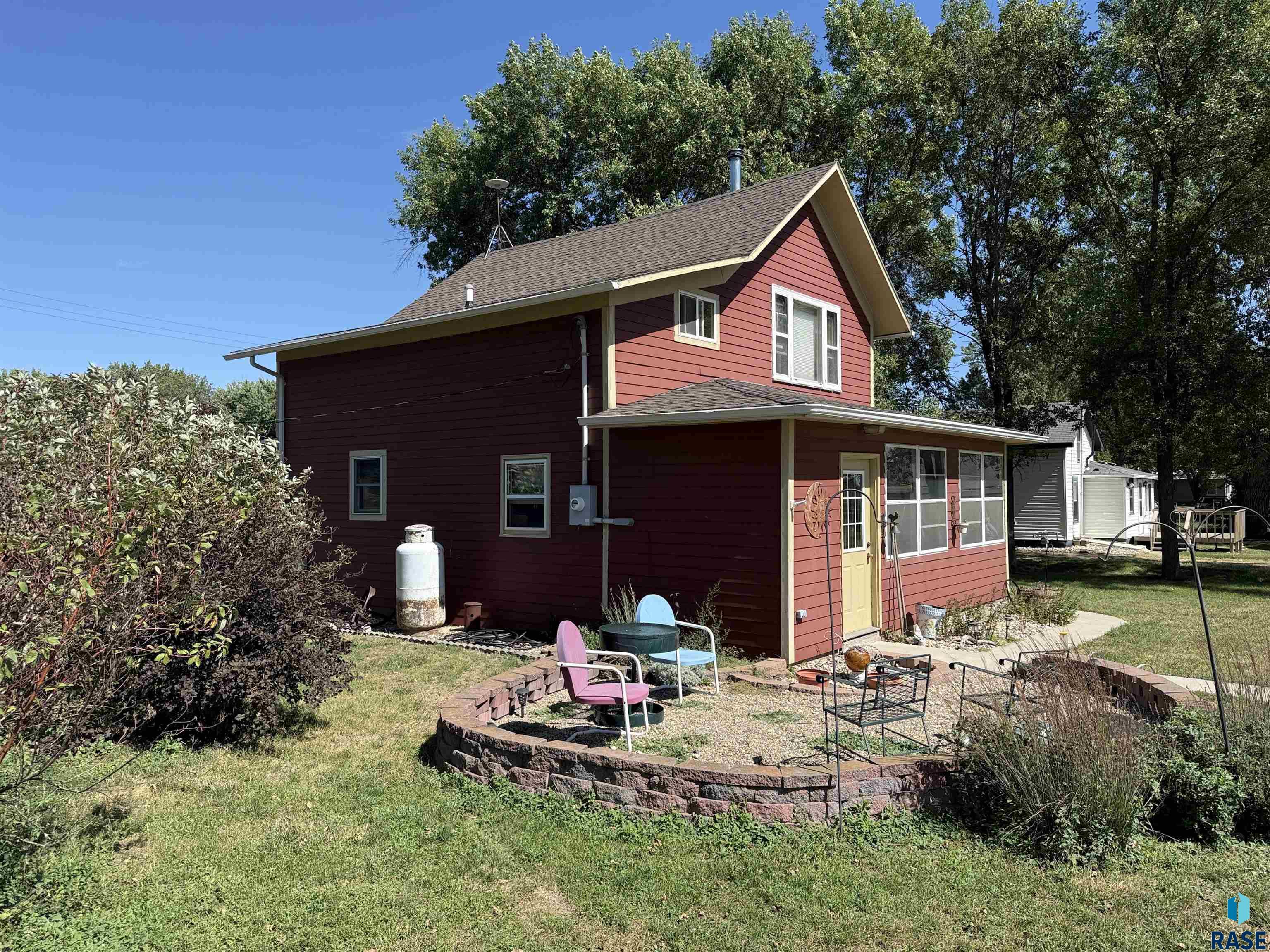141 Elm St E Street E, Monroe, SD 57047 — photo 2