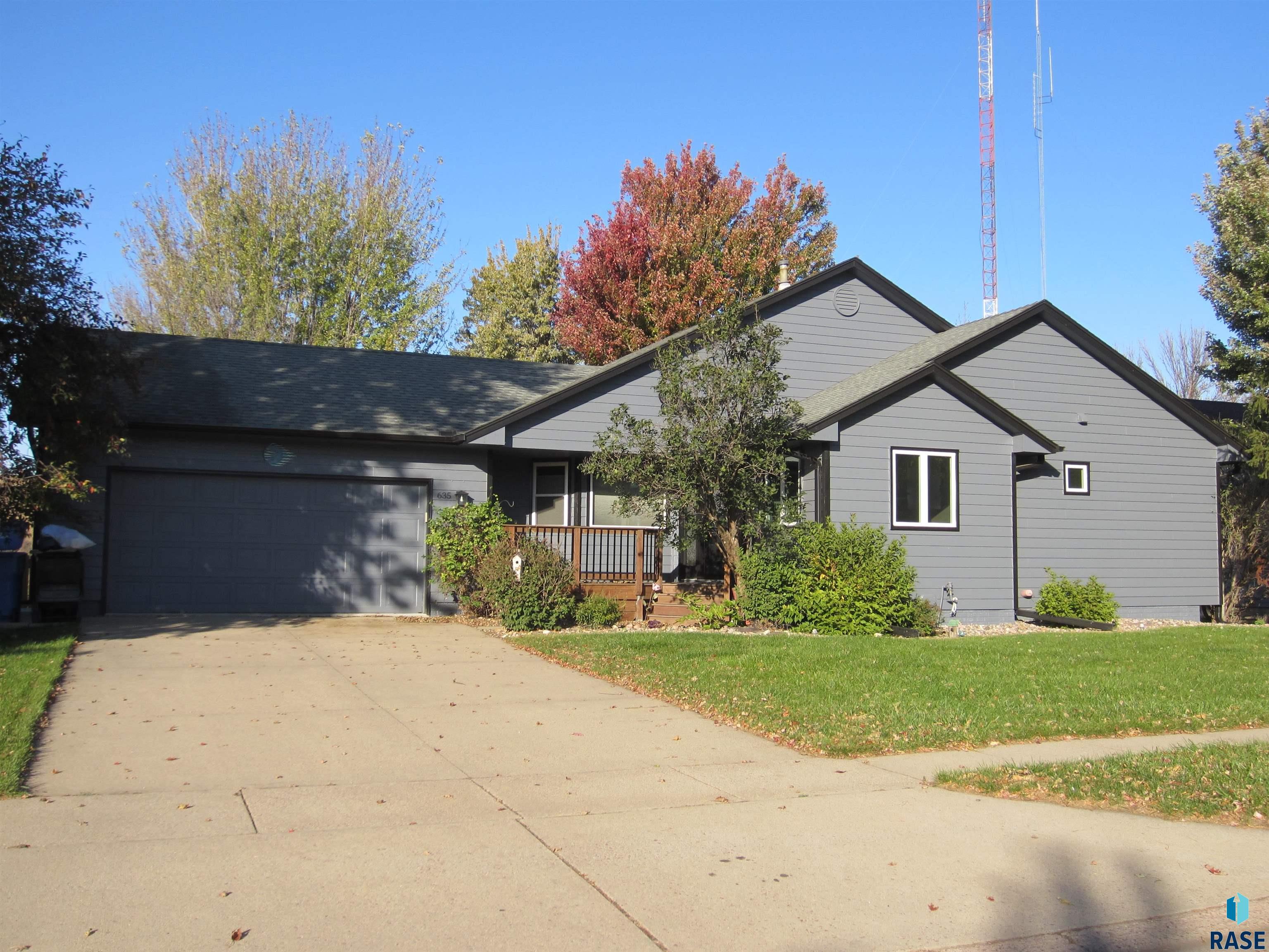 635 N Solar Drive — photo