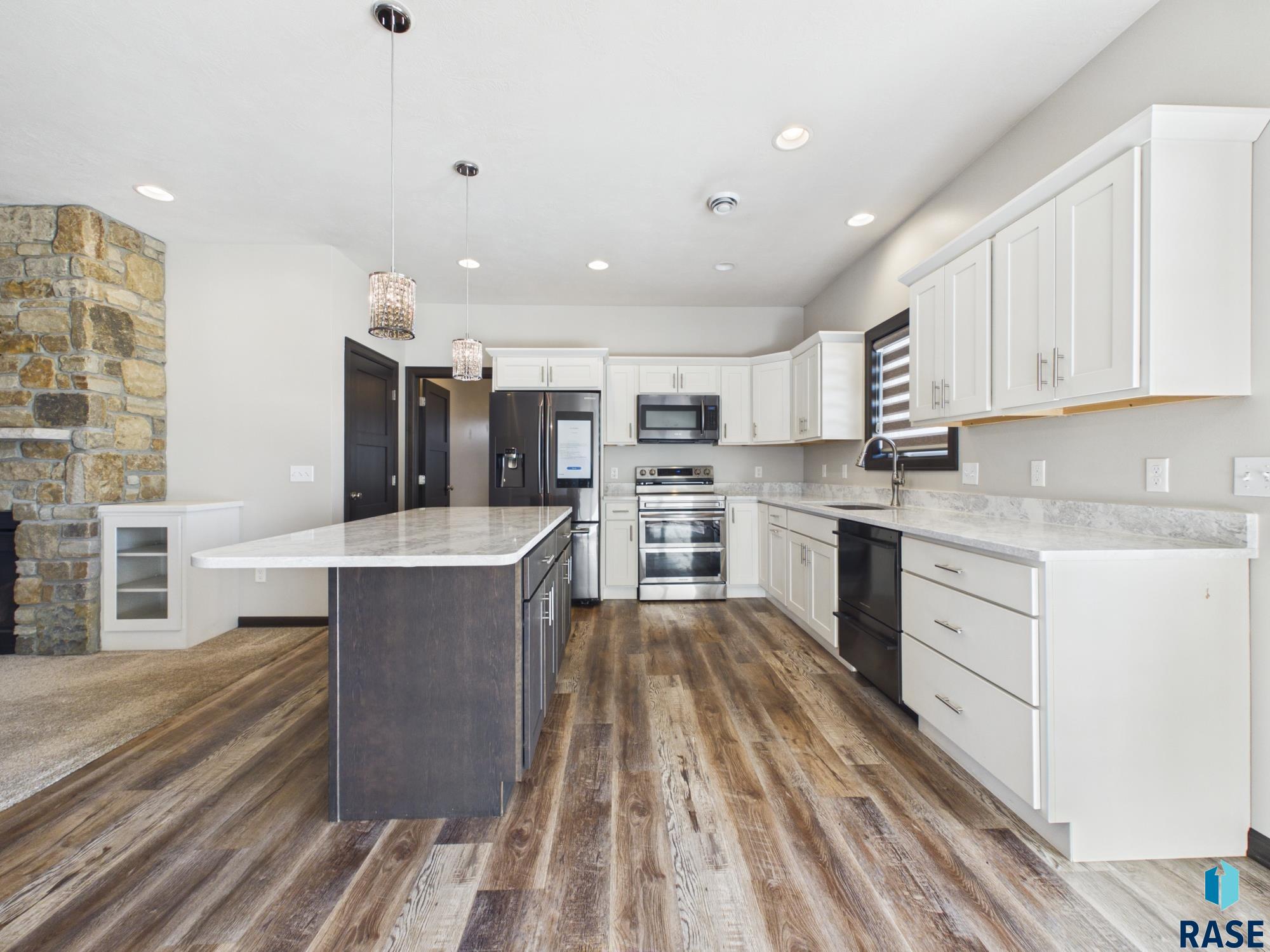 3915 E 68th Street, Sioux Falls, SD 57108 — photo 3