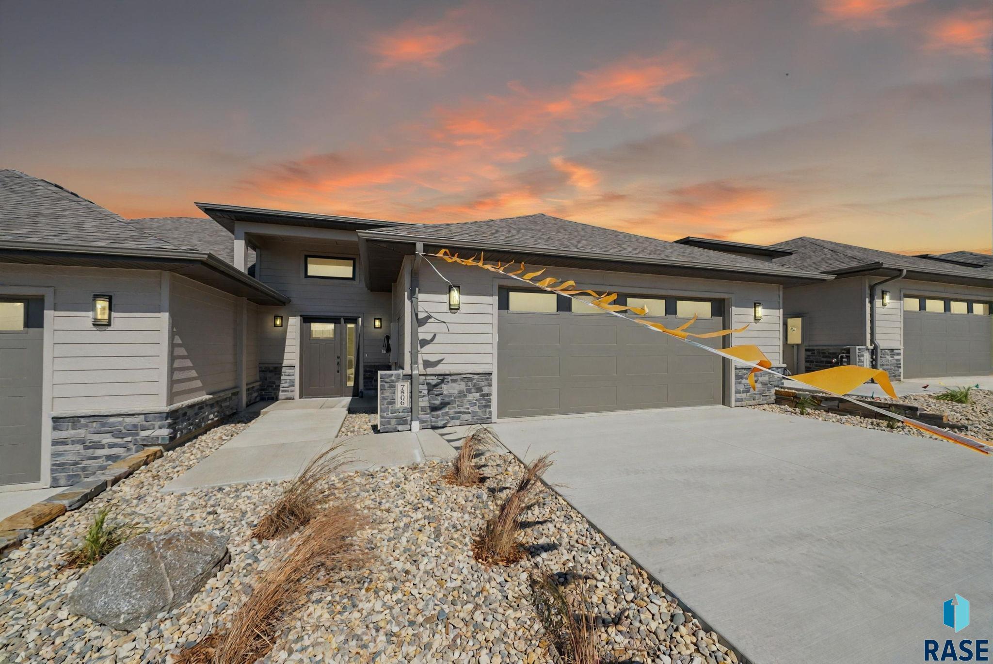 7806 E Bull Pine Trail — photo