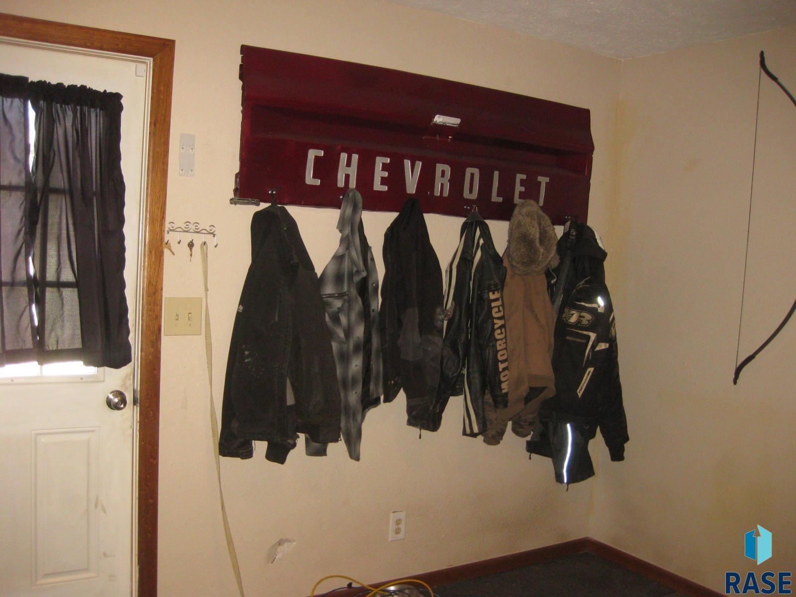 1012 E 8th Street, Dell Rapids, SD 57022 — photo 2