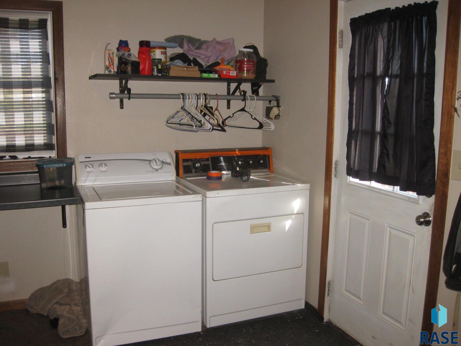 1012 E 8th Street, Dell Rapids, SD 57022 — photo 3