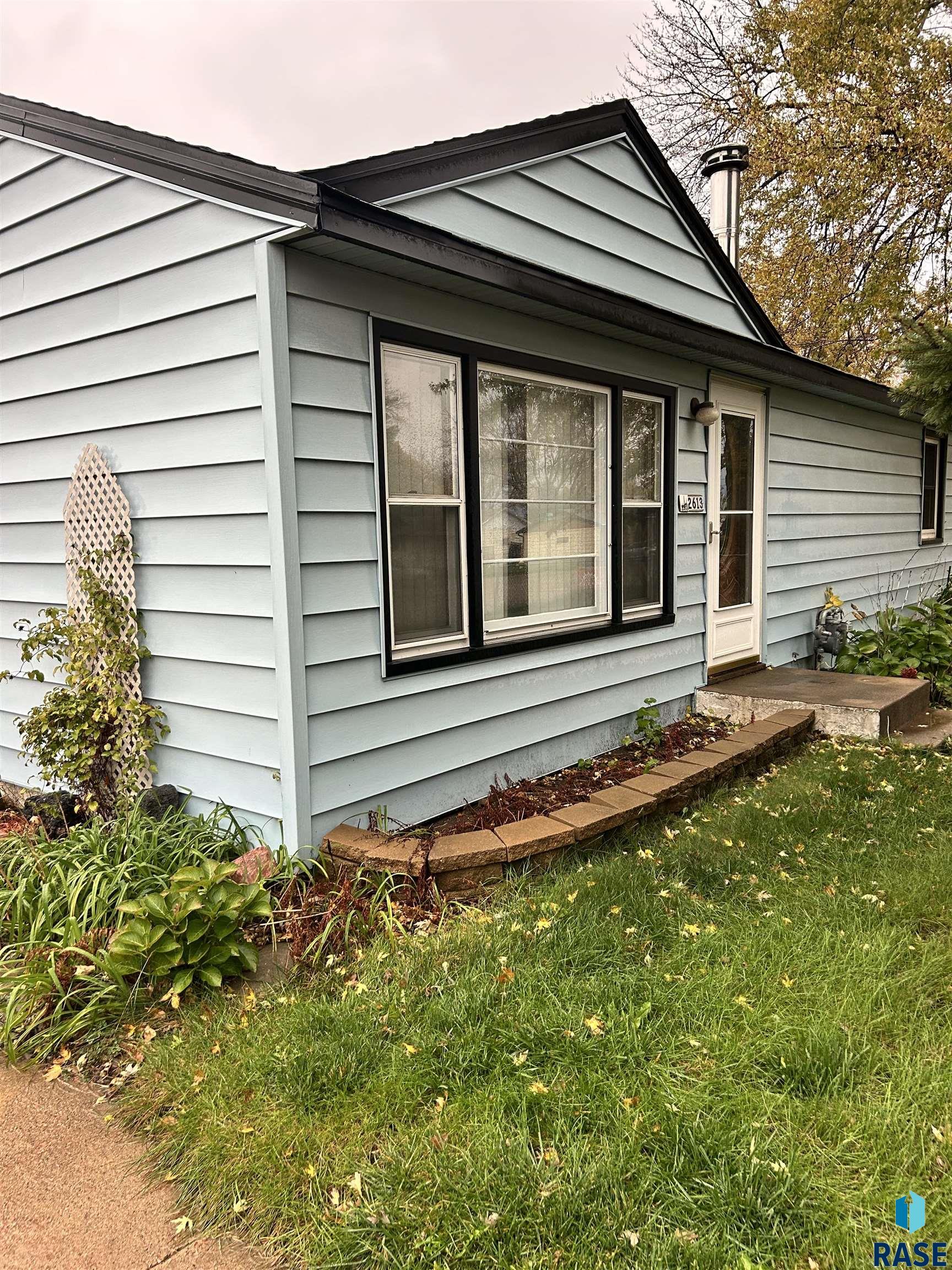 2613 W Madison Street — photo