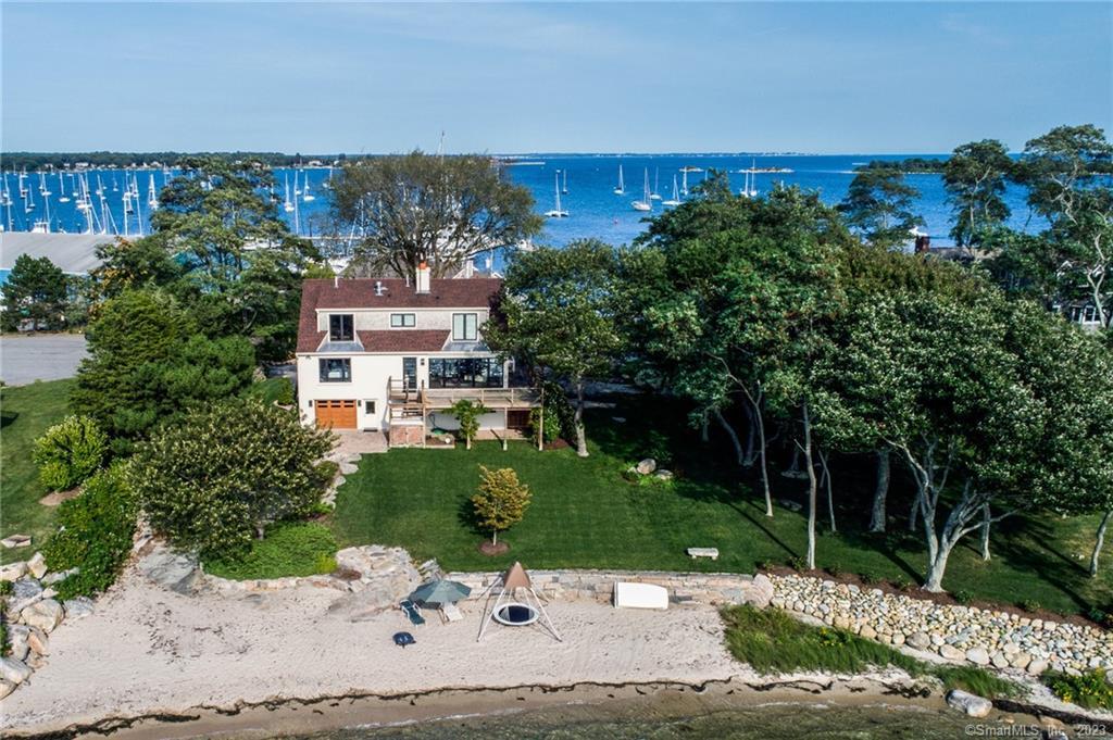 10 Morgan Point — photo