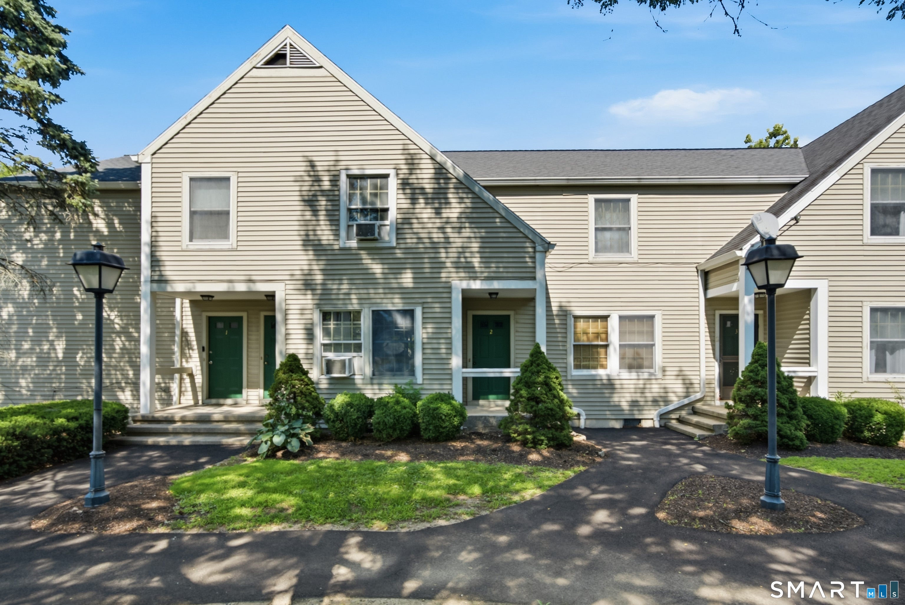 10-14 East Franklin Street a2 — photo