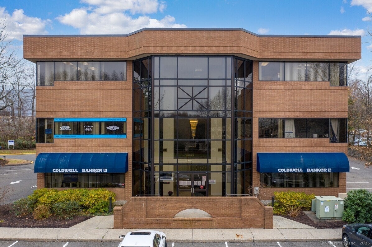 2 Corporate Drive — photo