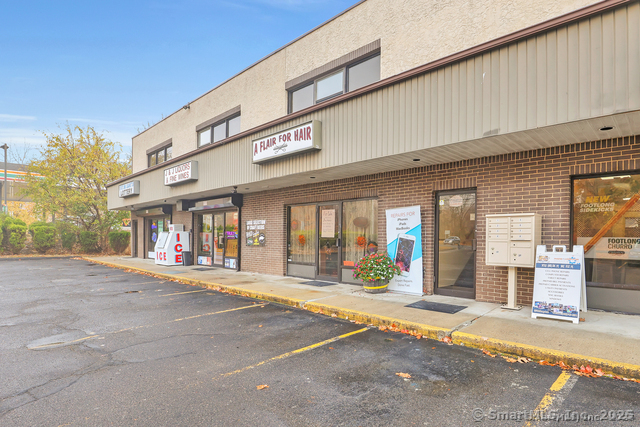 325 Chamberlain Highway 8 — photo