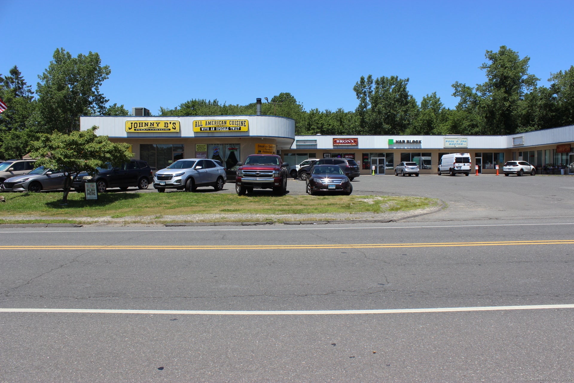 1457 Meriden Road — photo