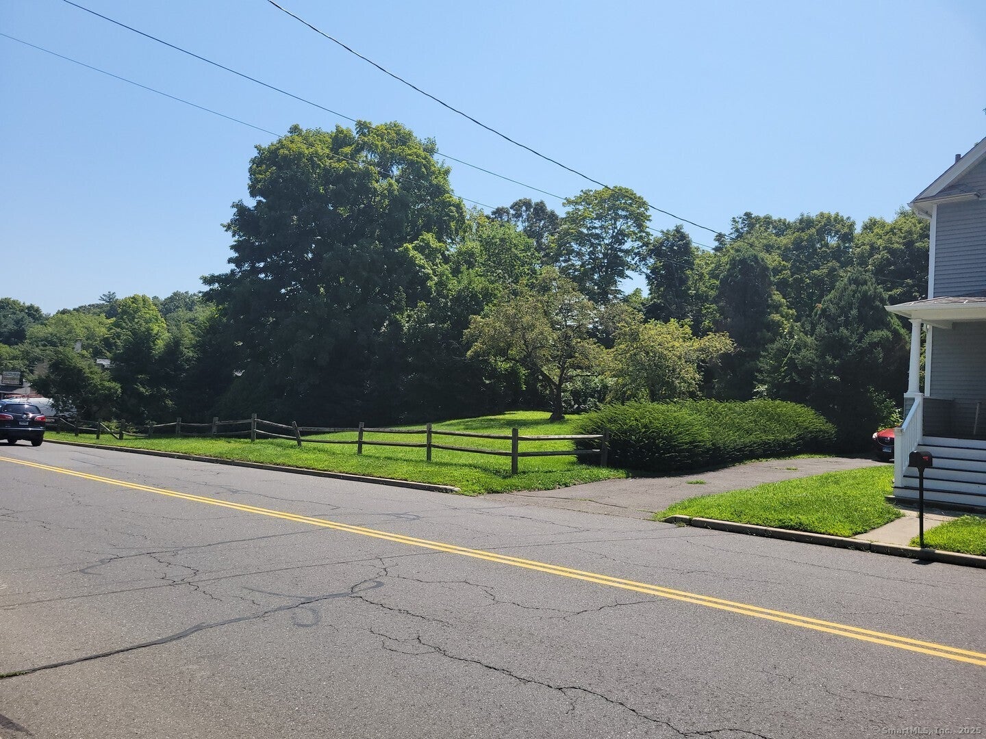 470 Rubber Avenue — photo