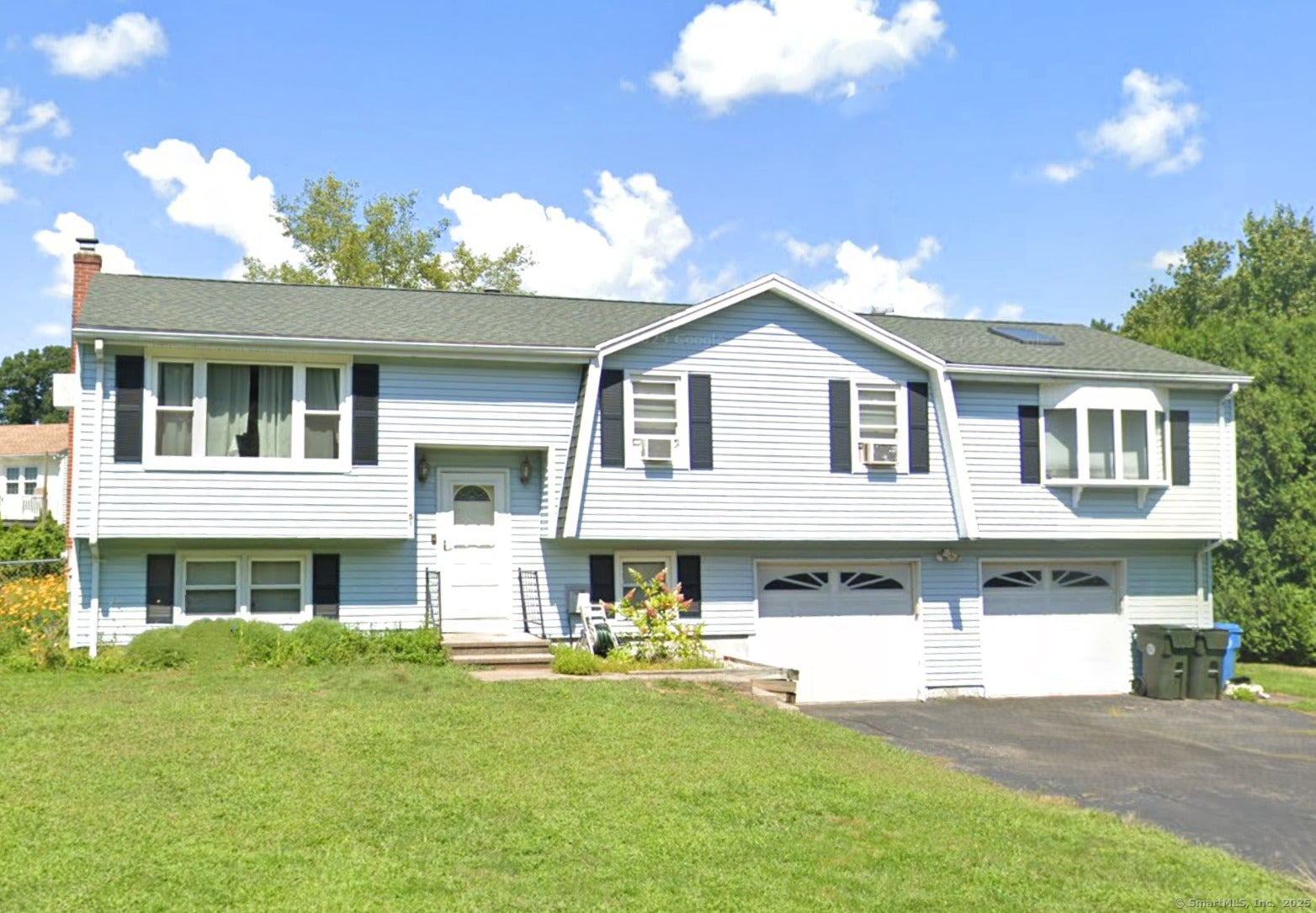 51 Towne Drive — photo