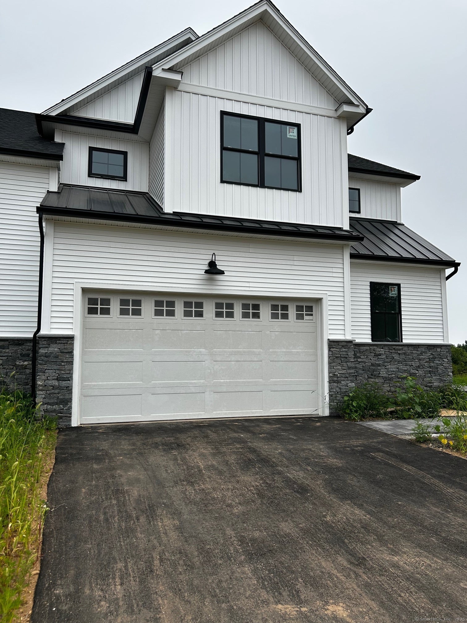 2 Village Circle 2 — photo