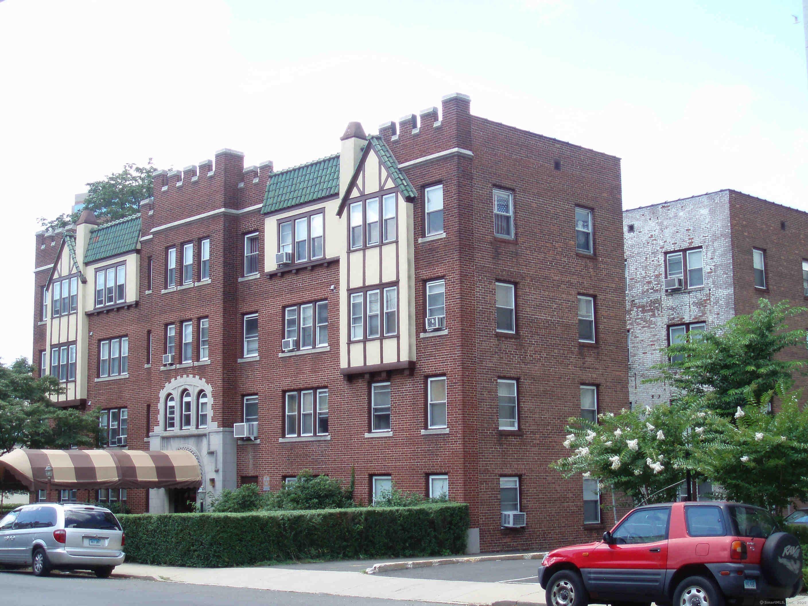 22 Glenbrook Road 414 — photo