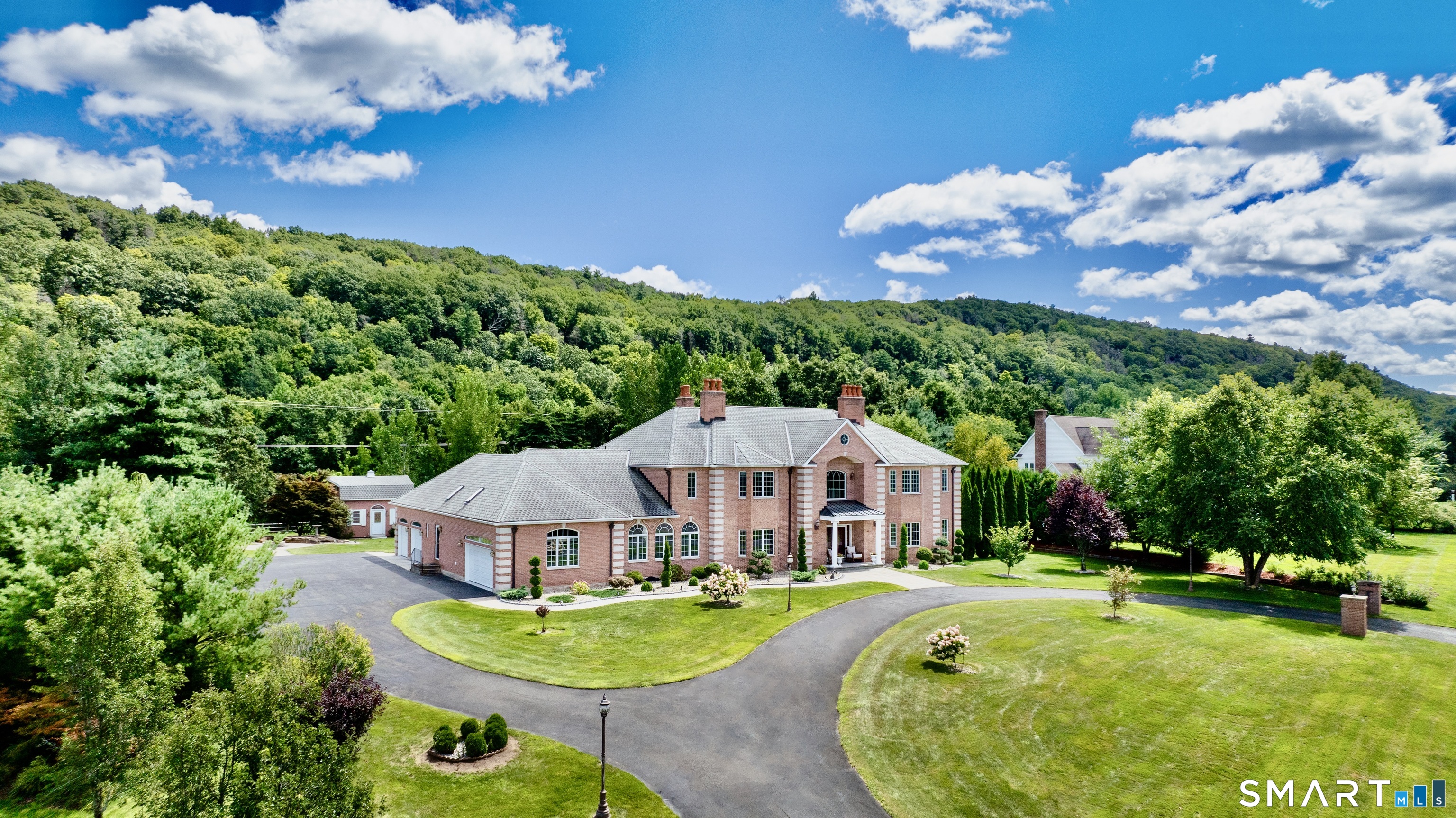 24 Hunting Ridge Drive, Simsbury, CT 06070 — photo 2