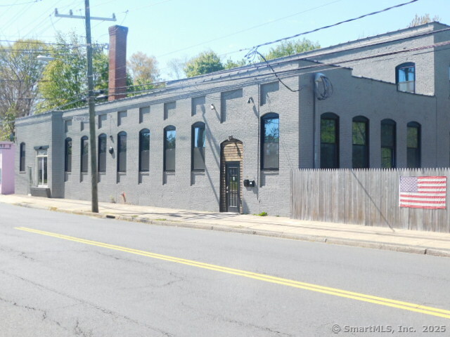 125 West Main Street 101 — photo