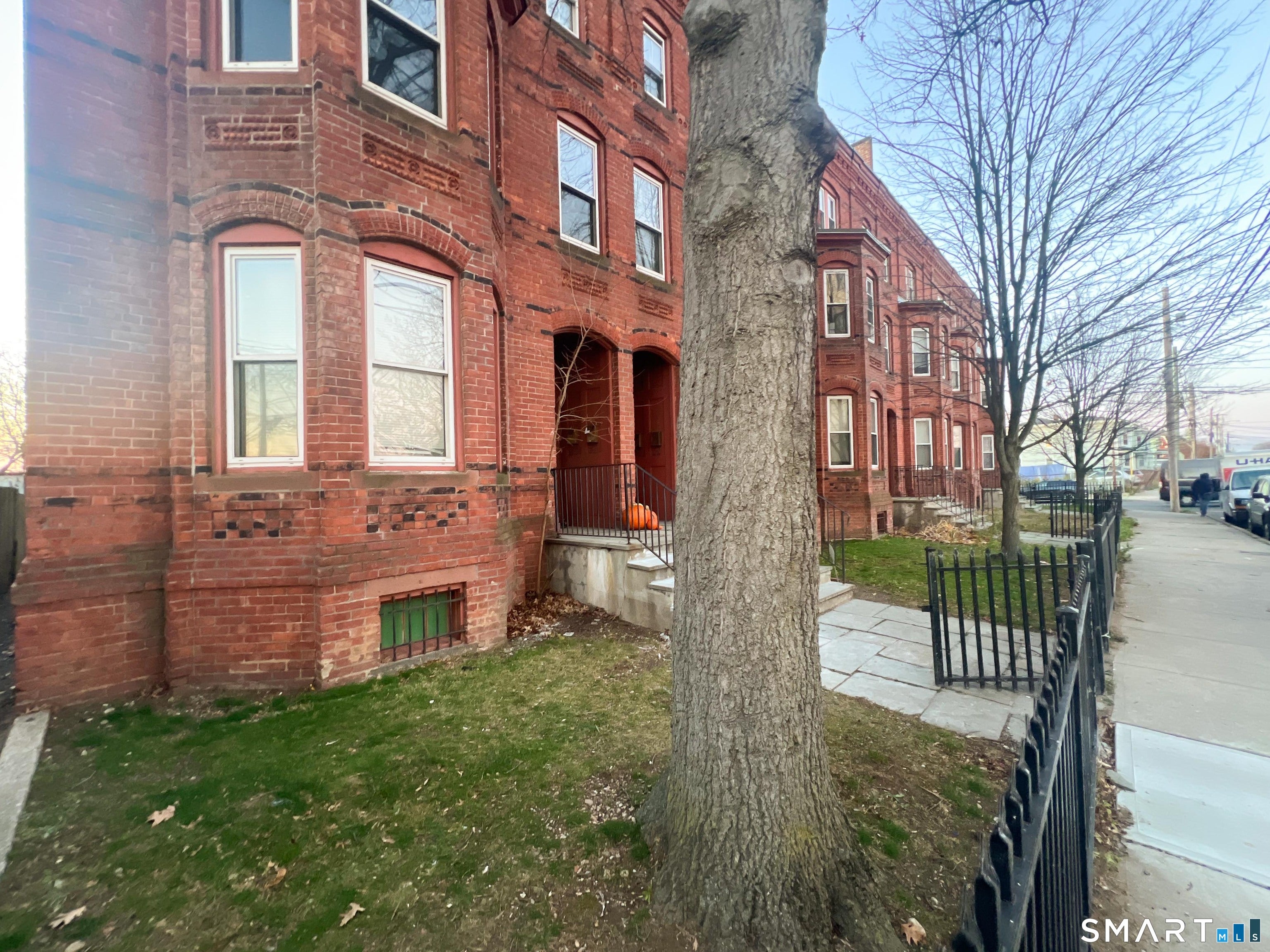 99 William Street B — photo
