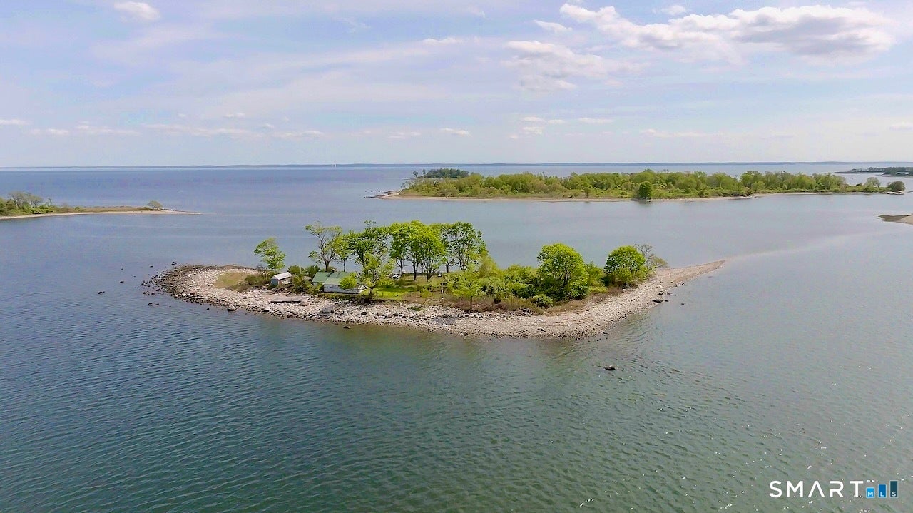 Betts Island — photo