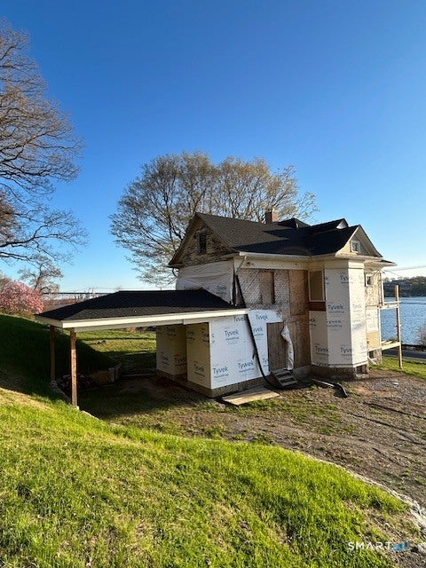 435 Military Highway — photo